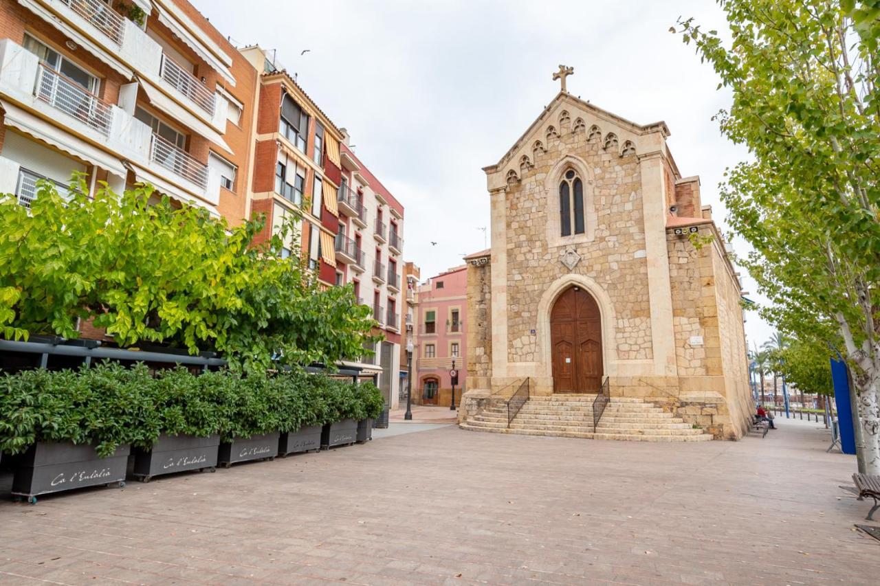 Acogedor Apartamento En Serrallo Tarragona Bagian luar foto